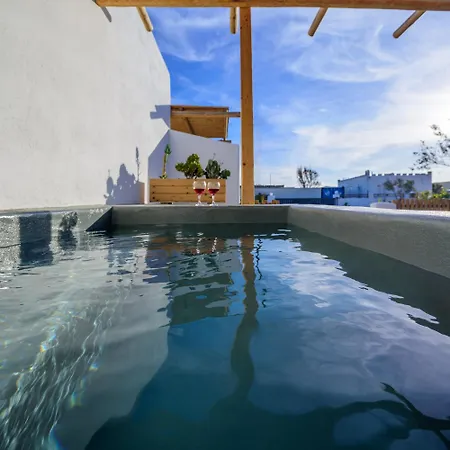 Athiri Luxury Bed & Breakfast *