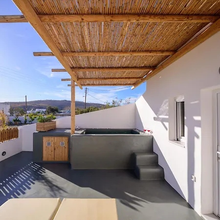 Athiri Luxury Bed & Breakfast Perivolos (Santorini)