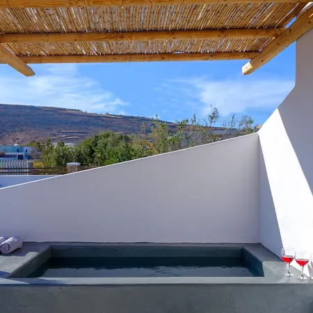 Athiri Luxury Perivolos (Santorini)