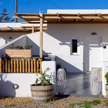 Athiri Luxury Bed & Breakfast Perivolos (Santorini)